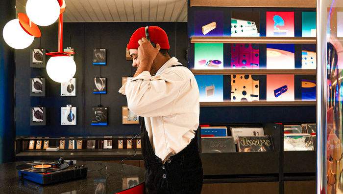 Virgin Voyages Shopping Voyage Vinyl 4.jpg